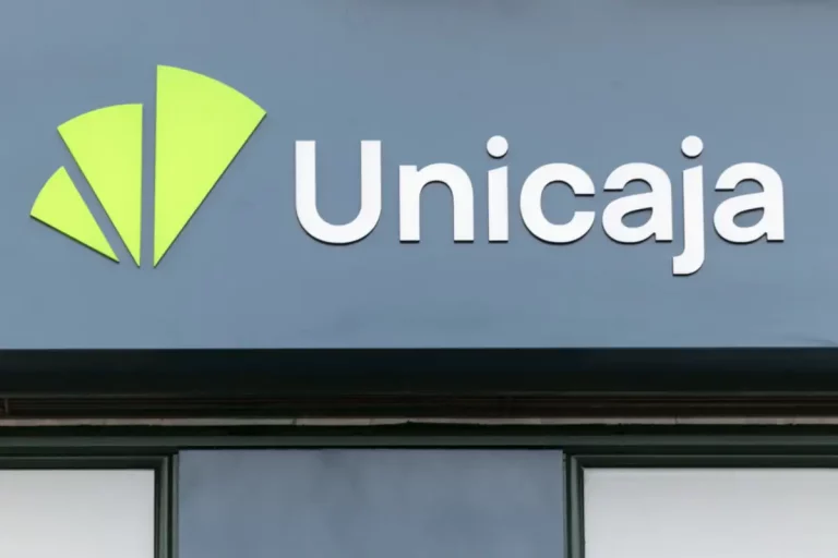 reclamar gastos unicaja